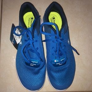 Champion memory foam tennis shoes